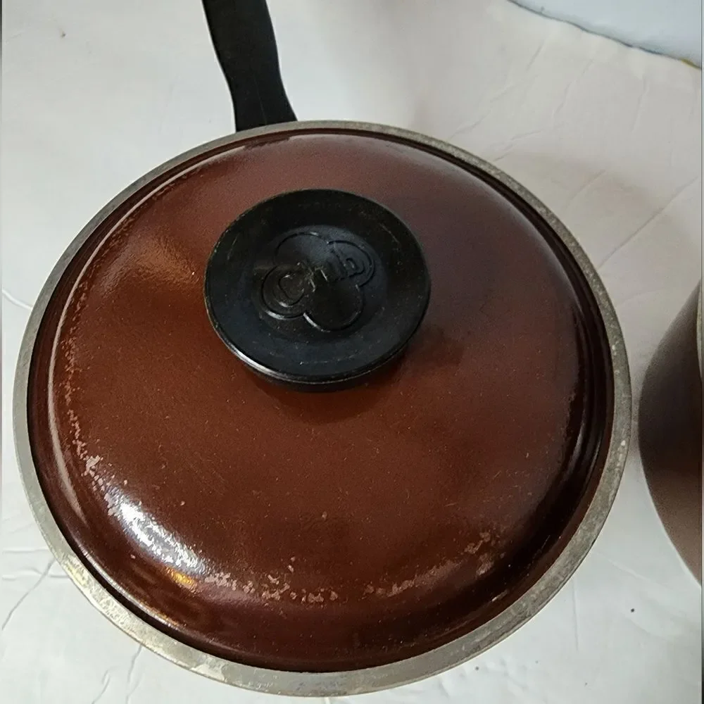 Vintage Club pans brown mod century modern with lids